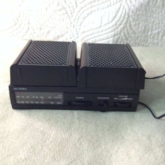 VTG Regency Compact Radio Stereo, 1990's NEW OLD STOCK. Radio Shack, Model 2800 - Picture 5 of 6